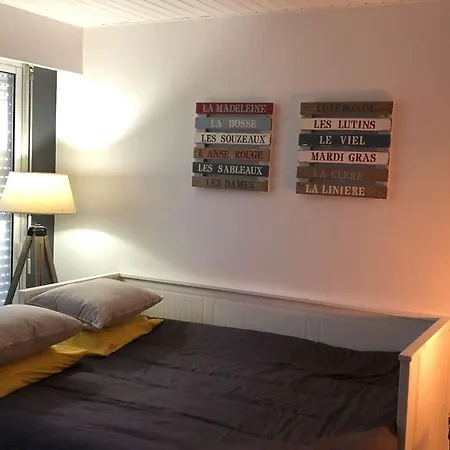 Renove A 2 Pas De La Avec Terrasse Privee, Parking Et Menage Inclus - - Fr-1-224b-36 * Нуармутье