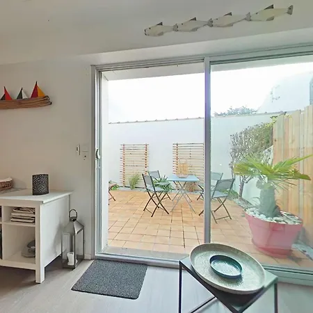 Renove A 2 Pas De La Avec Terrasse Privee, Parking Et Menage Inclus - - Fr-1-224b-36 Apartmán